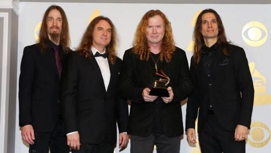 Megadeath akan gelar konser di Yogyakarta bulan depan, mengundang Jokowi dan Ganjar Pranowo untuk hadir. 