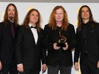 Megadeth Ajak Jokowi-Ganjar Pranowo Nonton Konser Mereka