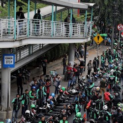 Kian Panas, Grab Vs Go-Jek Berlanjut ke Yamaha Vs Honda