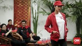 Ketua Umum PDIP Megawati Soekarnoputri berpesan agar generasi millenial tetap mengingat jati diri bangsa. Kata Megawati, Milenial boleh tapi jangan rendah diri menjadi orang Indonesia. (CNNIndonesia/Safir Makki)