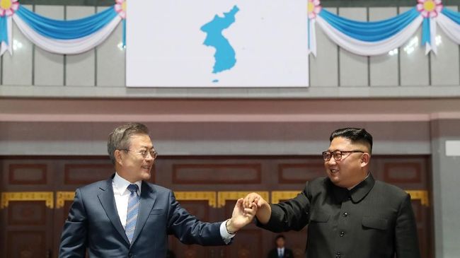 Moon Harap Kim Jong-un Bisa ke Seoul Sebelum Tahun Baru