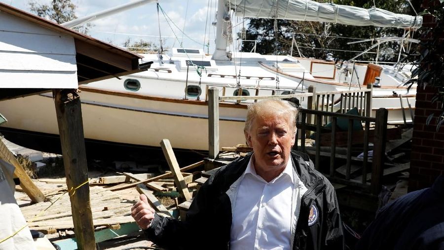 Merespons jumlah korban tewas, Trump mengatakan bahwa negara ikut berduka bersama mereka.