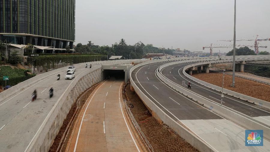Kementerian PUPR menargetkan Tol Depok-Antasari Seksi I Antasari-Brigif/Cinere akan beroperasi pada akhir September 2018.