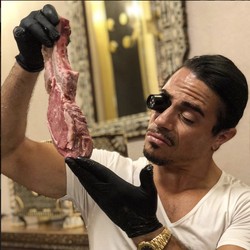Chef Salt Bae Dikecam Netizen Dunia, Kenapa?