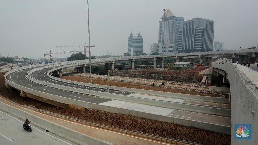 Kementerian PUPR menargetkan Tol Depok-Antasari Seksi I Antasari-Brigif/Cinere akan beroperasi pada akhir September 2018.