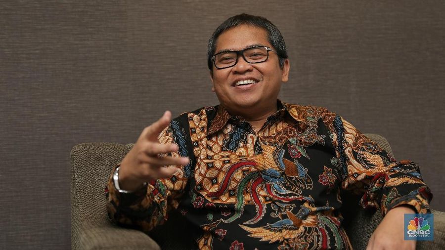 Fungsi biro kredit adalah melakukan kroscek terhadap rekam jejak kredit pinjaman seseorang dari multi industri.