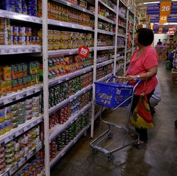 Industri Makanan dan Minuman Masih Tertekan Harga Sawit