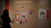 Sebuah silsilah keluarga dalam pameran The Last Tsar: Blood and Revolution di Science Museum, London, 20 September lalu menunjukkan riwayat penyakit hemofilia B yang menyerang putra Tsar Nikolai II, Alexei. (REUTERS/Peter Nicholls)