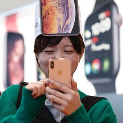 Apple Lawan Balik Larangan Jual iPhone di China