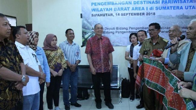 Kemenpar Terus Kembangkan Homestay Sekitar Danau Toba