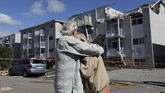 Menurut saksi mata yang tinggal di Mont-Bleu, Gatineau, tornado itu hanya berlangsung kurang dari dua menit dan mirip kerusakan yang ditampilkan di di film-film. (REUTERS/Chris Wattie)