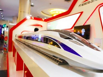 Jokowi, China, dan Laju Lambat Kereta Cepat Jakarta-Bandung