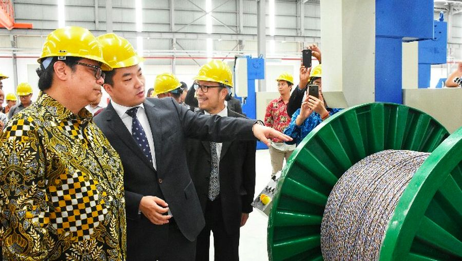 Menperin meresmikan pabrik milik PT ZTT Cable Indonesia.