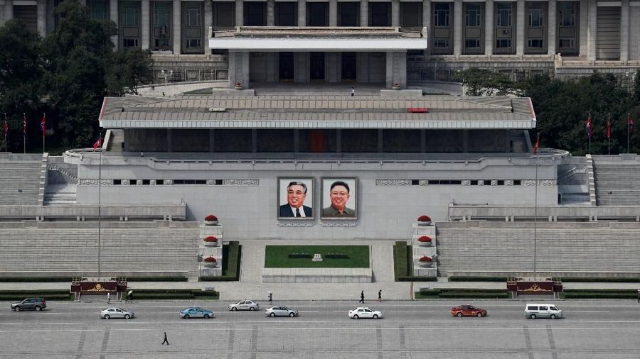 Jutaan potret, mosaik, dan lukisan Kim Il Sung, pendiri Korea Utara, dan putranya Kim Jong Il, menjadi pengingat harian kepada publik.