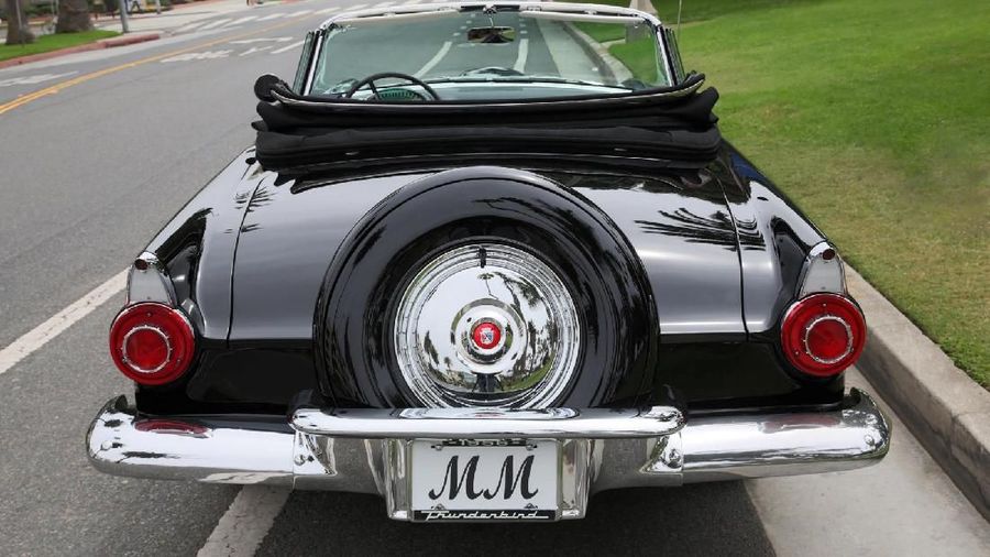 Thunderbird akan dilelang sebagai bagian dari acara blockbuster tahunan Lelang Julien pada 17 November.