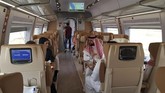 Kereta dari Mekkah dan Madinah bisa menampung 60 juta penumpang per tahunnya. (REUTERS/Stephen Kalin)