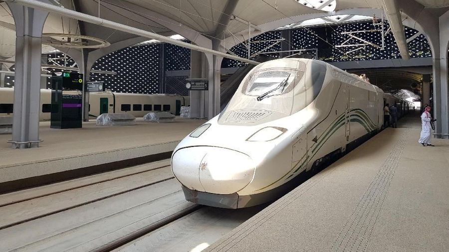 Operasional kereta cepat Arab Saudi ini menghubungkan dua kota suci umat Islam yakni Mekah dan Madinah