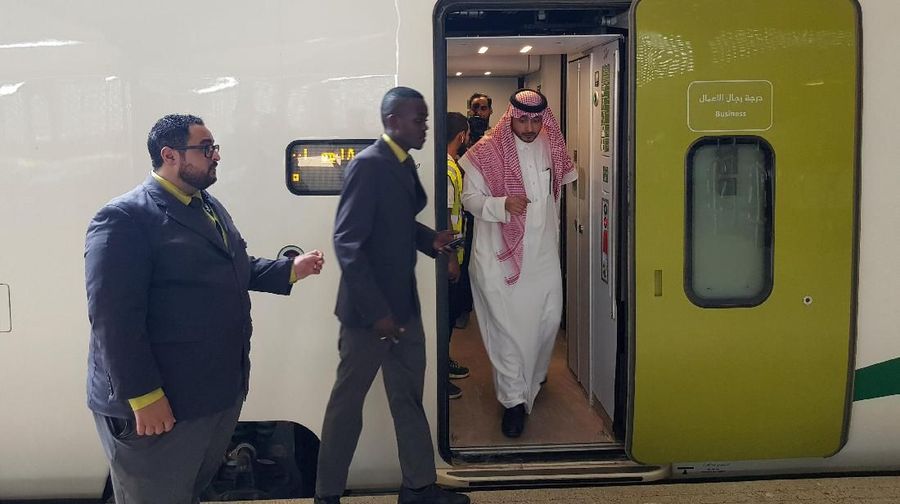 Operasional kereta cepat Arab Saudi ini menghubungkan dua kota suci umat Islam yakni Mekah dan Madinah