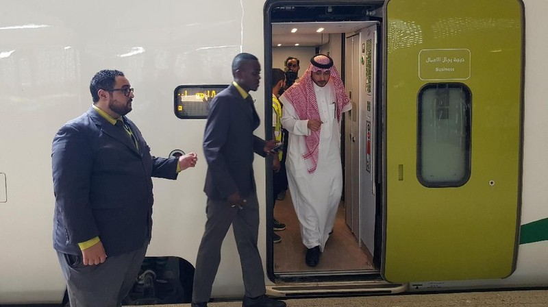 Operasional kereta cepat Arab Saudi ini menghubungkan dua kota suci umat Islam yakni Mekah dan Madinah