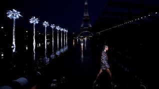 Hentakan Spektakuler 'Ready-to-Wear' Yves Saint Laurent