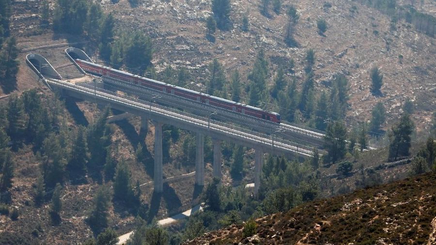 A view shows a new Israeli high-speed rail service that connects Ben Gurion airport with Jerusalem as seen from the the occupied West Bank September 25, 2018. REUTERS/Mohamad Torokman