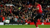 Adu penalti berlangsung sengit. Lima penendang pertama kedua tim sama-sama sukses jadi eksekutor, begitu juga halnya dengan dua penendang tambahan berikutnya. (REUTERS/Andrew Yates)