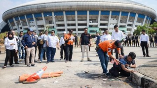 VIDEO: Suporter Persib Tabur Bunga untuk Haringga Sirla