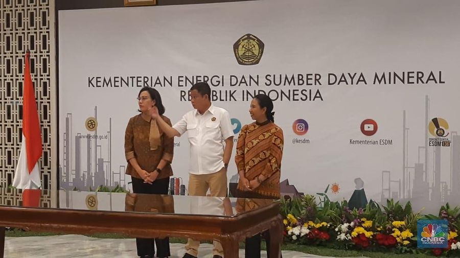 PT Inalum (Persero) sore ini menandatangani perjanjian untuk menuntaskan proses akuisisi 51% saham PT Freeport Indonesia.