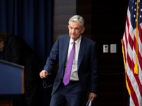 Tok! The Fed Tahan Suku Bunga Lagi, Perang Dagang Bisa Ganggu Ekonomi