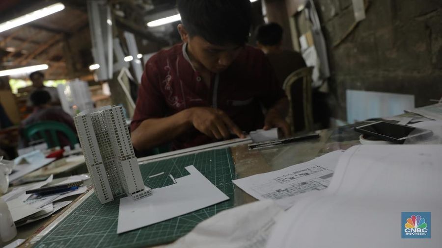 Maket tersebut digunakan oleh pengembang perumahan untuk mendemonstrasikan suatu properti.