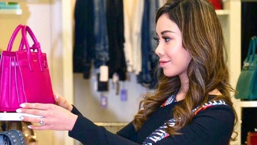 Berbisnis dengan Menjual Barang Fashion Bekas