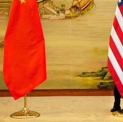 Di Davos, Menperin Klaim Industri Tekstil China Mau ke RI