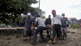 Korban tewas saat ini mencapai 832 orang. Sementara 540 orang dikabarkan terluka dan 17 ribu lainnya mengungsi. (AFP PHOTO/OLA GONDRONK)
