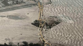 Jembatan Kuning, 'Warisan' SBY yang Kini Tergerus Tsunami
