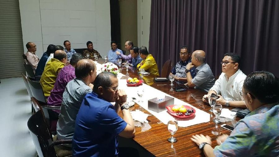 Mereka sepakat untuk terus mempererat tali silaturahim yang sudah berjalan selama ini.