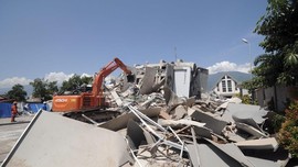 Pemerintah Bentuk Pusat Logistik Peralatan Penanganan Gempa