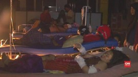 VIDEO: RS Hancur, Pasien Dirawat di Luar Tanpa Penerangan