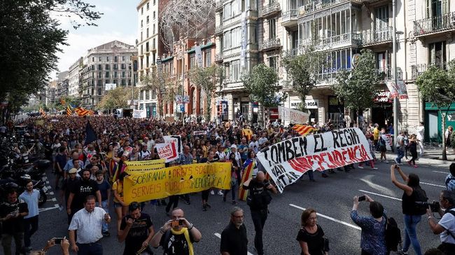200 Ribu Orang Demo di Barcelona, Tolak Sidang Para Separatis