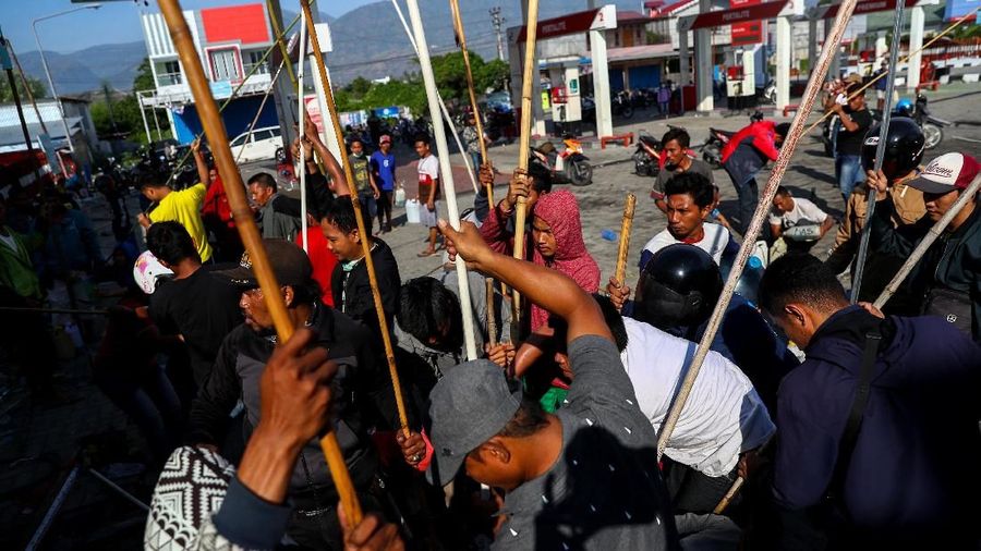Gempa 7,4 SR yang memicu gelombang tsunami di wilayah Palu mengakibatkan kesulitan BBM.