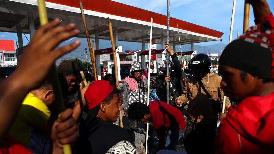 Gempa 7,4 SR yang memicu gelombang tsunami di wilayah Palu mengakibatkan kesulitan BBM.