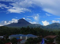 Gunung Soputan Erupsi, Kolom Abu 4.000 M di Atas Puncak