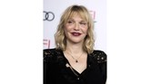 Courtney Love pada 12 November 2017. Love mengakui bahwa dirinya menjalani serangkaian operasi berupa suntikan di bibir dan hidung. Dan dia mengaku menyesal pernah melakukannya. (AFP PHOTO / VALERIE MACON)