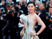 Fan Bing Bing Dagang Masker Berlian Rp 2 Juta, Langsung Ludes