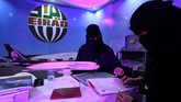 Tersedia juga layanan pelatihan pekerjaan online, Tamheer On The Job, pekerjaan lepas, pekerjaan jarak jauh, dan platform pekerjaan dengan waktu fleksibel. (REUTERS/Stringer)