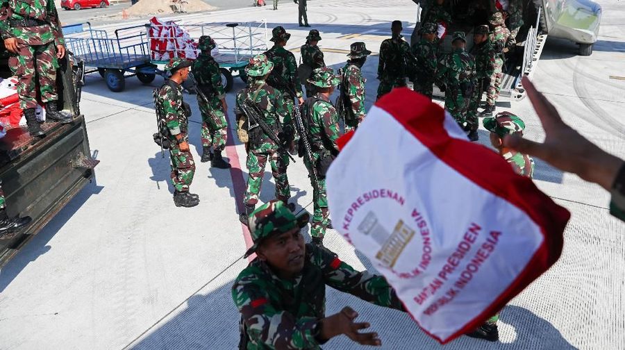 Bencana yang menimpa di Sulawesi tengah ini mendapatkan bantuan bahan makanan berupa bahan makanan, pakaian, dan sukarelawan