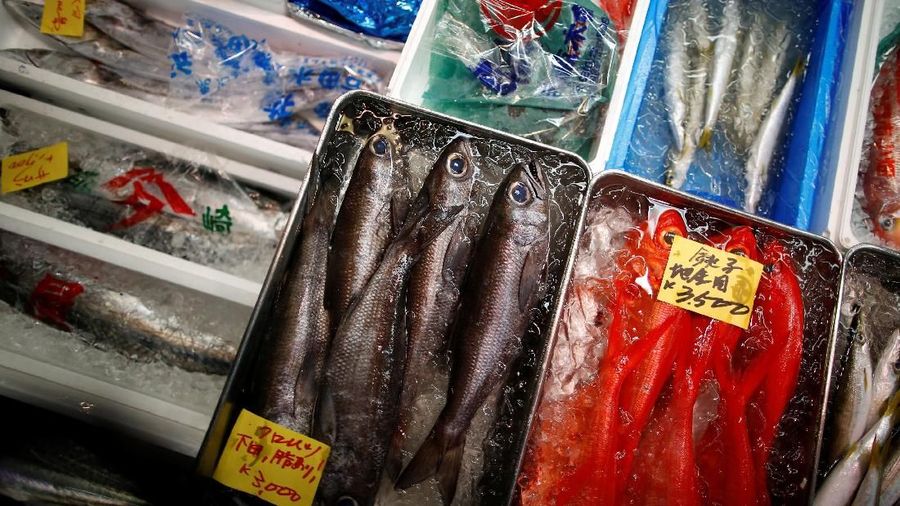 Para pedagang ikan berduka akibat pasar ikan yang berusia 50 tahun terpaksa ditutup dan direlokasi 