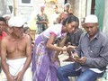VIDEO: Warga Lombok Cemas Tunggu Kabar Kerabat di Donggala