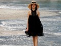 FOTO: Indahnya Musim Panas Chanel di Pantai Sylt