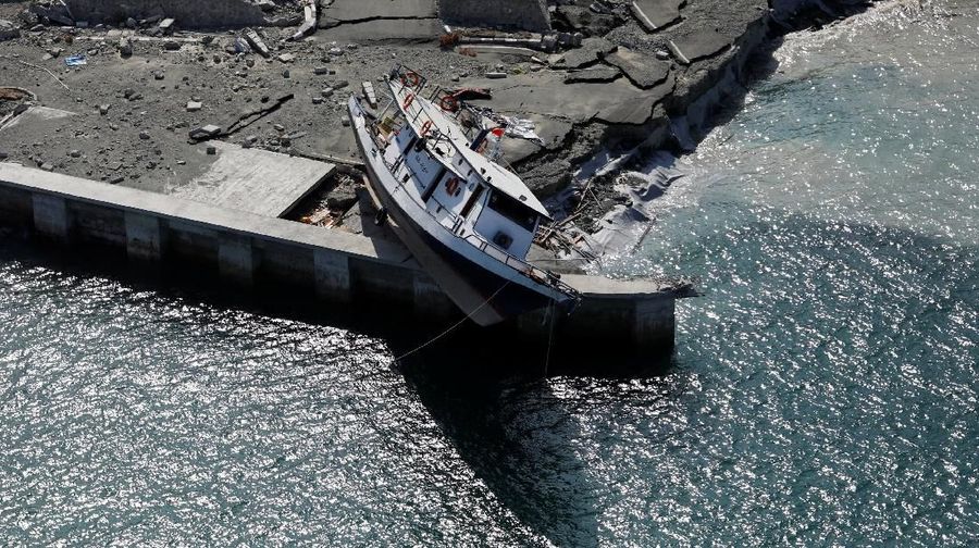 An aerial view of the destruction caused by an earthquake and tsunami near Palu, Central Sulawesi, Indonesia October 4,  2018. REUTERS/Darren Whiteside