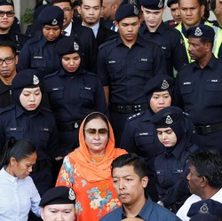 Istri Mantan PM Malaysia Didakwa Lakukan Pencucian Uang